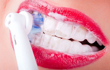 تقویت و ترمیم مینای دندان با تغذیه و درمان های دندان پزشکی